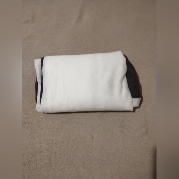 Queen Size White and Black Bedskirt - Picture 1 of 4